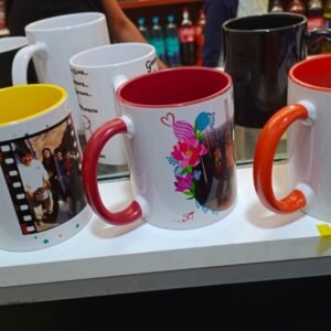 Taza 11 onzas con fondo y asa de color